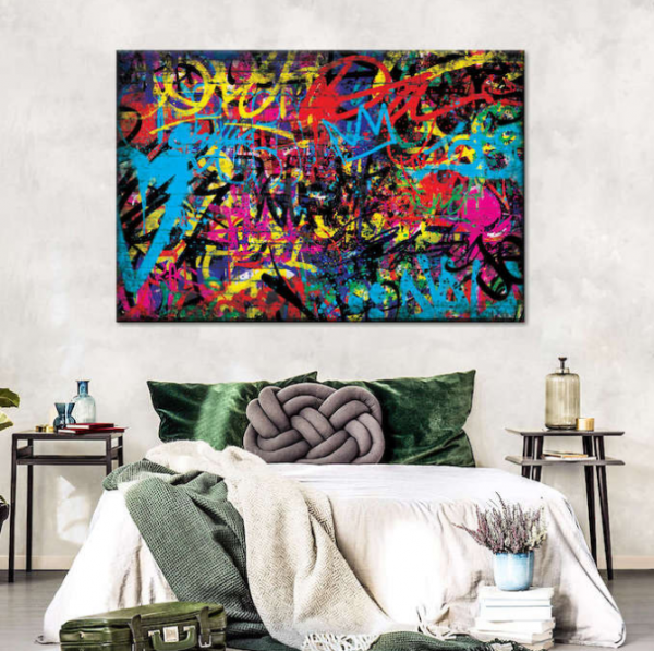 Grafiti artistik yang menciptakan suasana urban